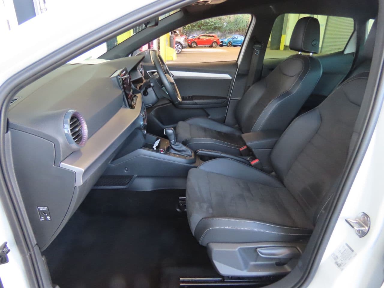 Seat Ibiza 1.0 TSI XCELLENCE — image 8