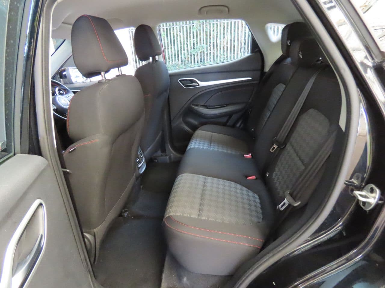 MG MG Zs 72.6kWh SE Long Range — image 10