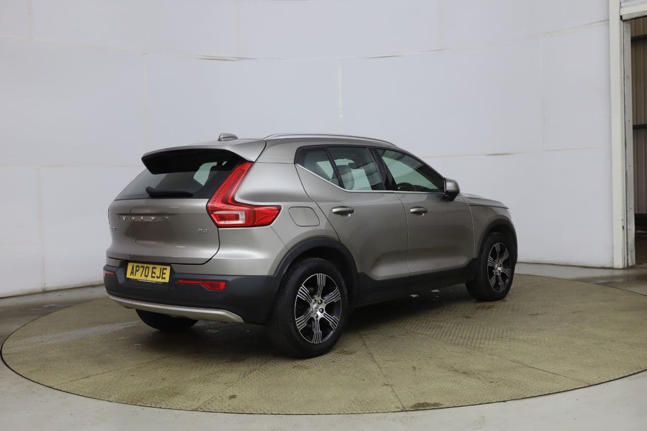 Volvo XC40 2.0 B4 MHEV Inscription — image 6