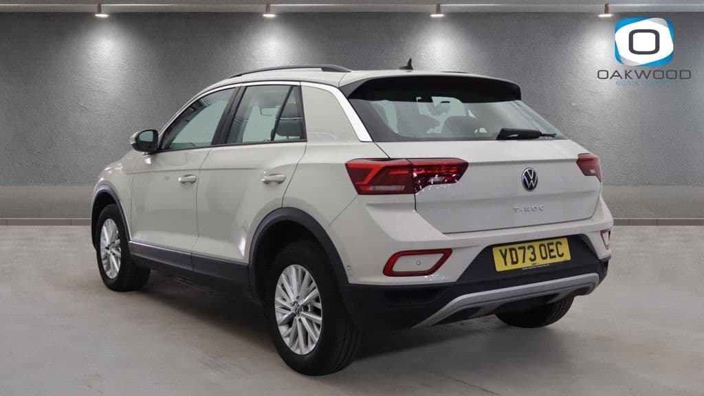 Volkswagen T-Roc 1.5 TSI Life — image 3