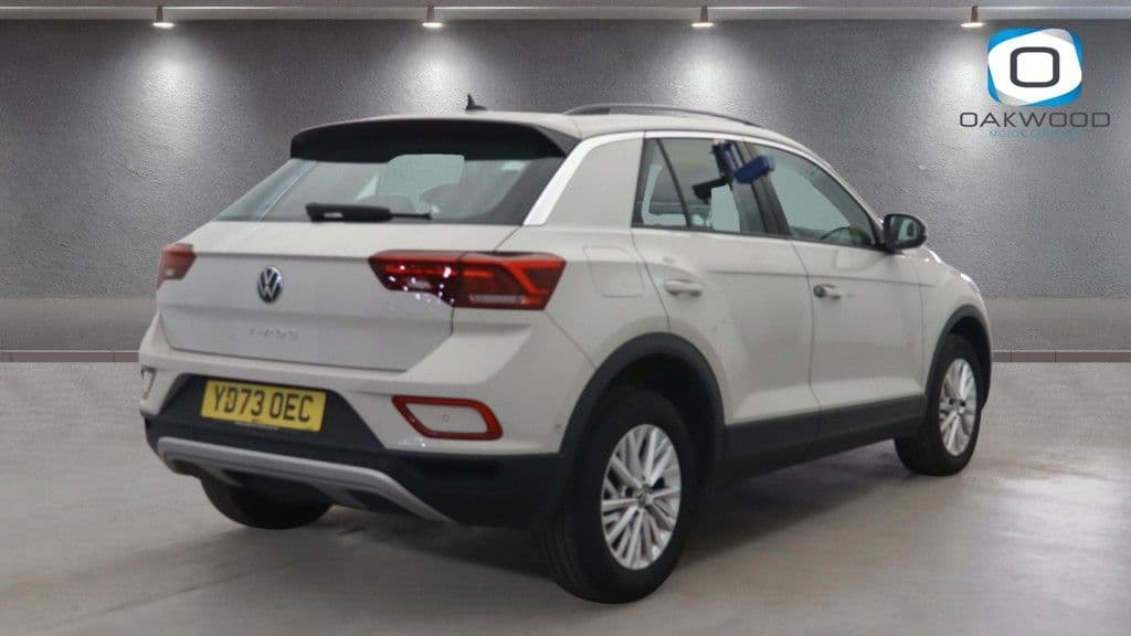 Volkswagen T-Roc 1.5 TSI Life — image 4