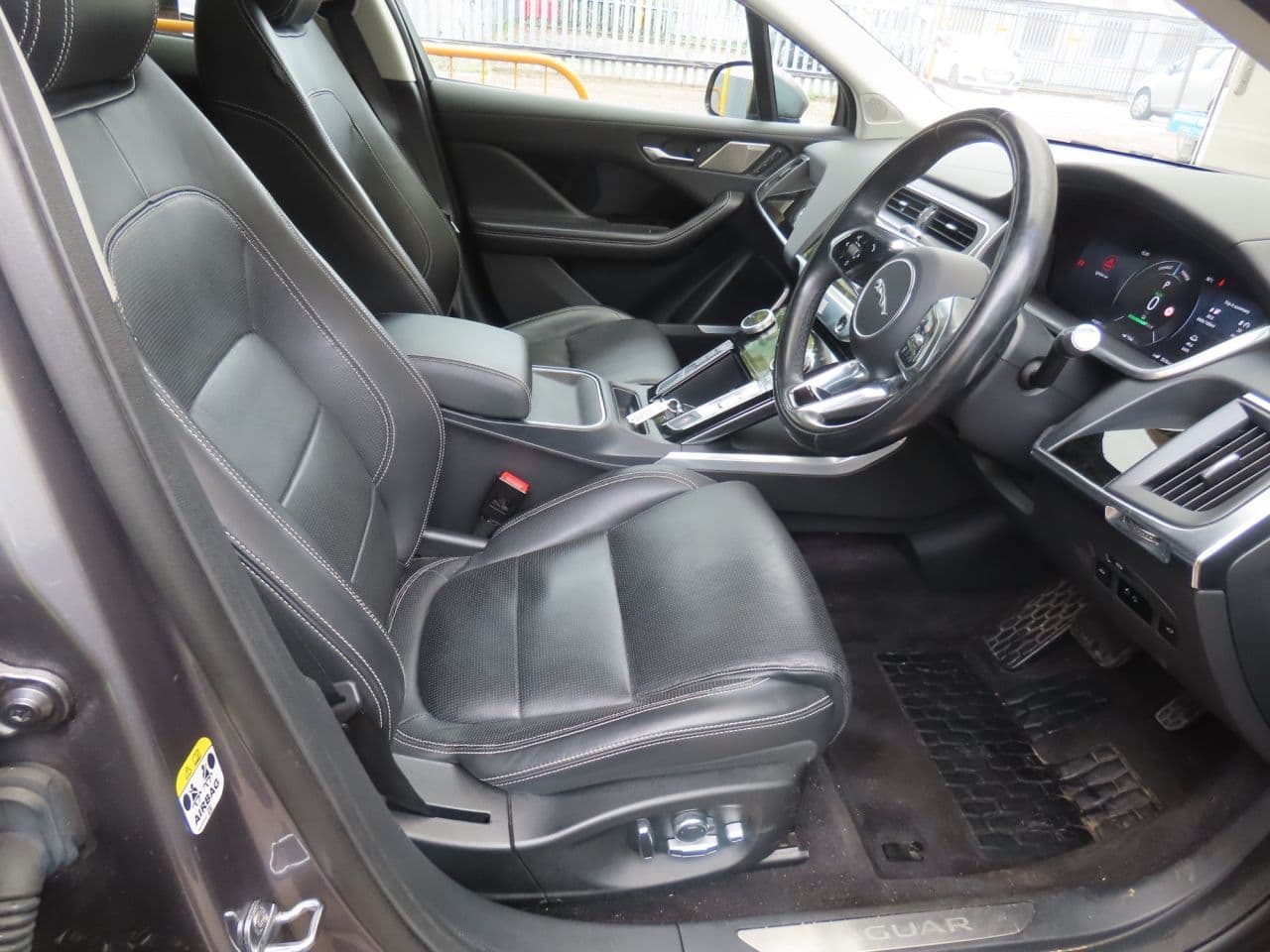 Jaguar I-Pace 400 90kWh HSE — image 7