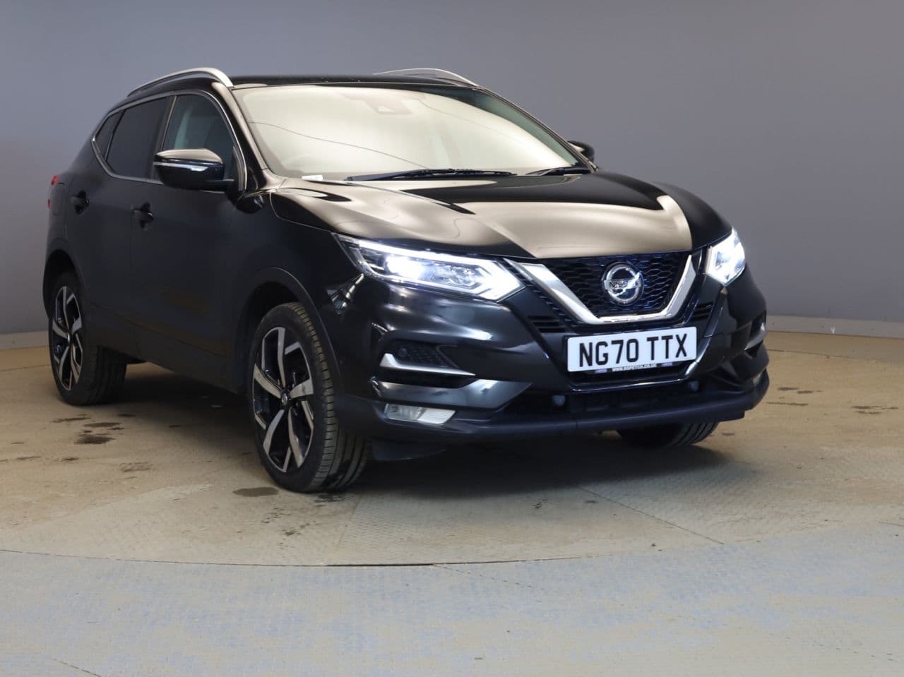 Nissan Qashqai 1.3 DIG-T Tekna — image 1