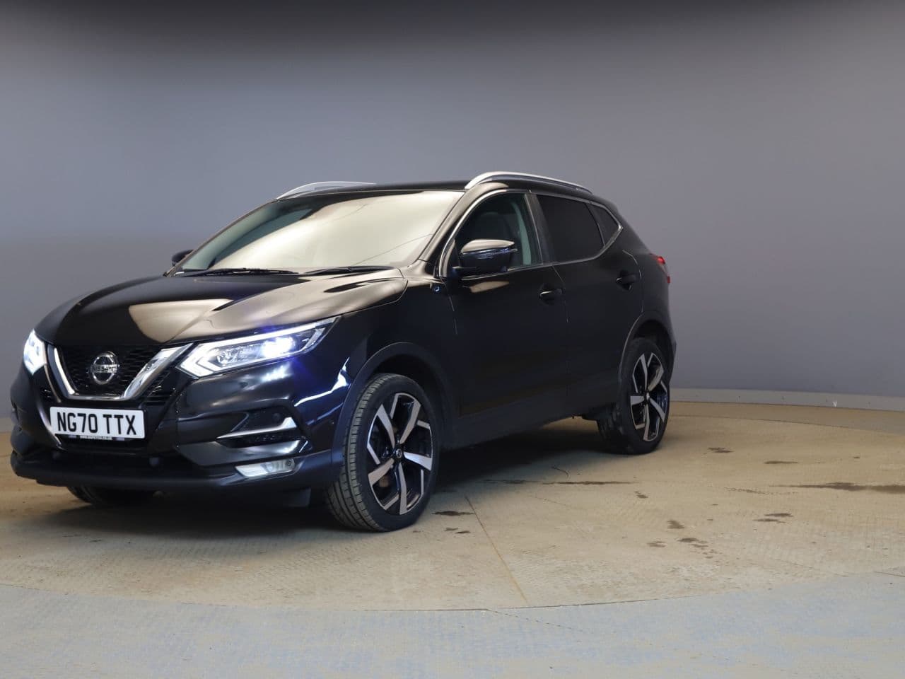 Nissan Qashqai 1.3 DIG-T Tekna — image 3