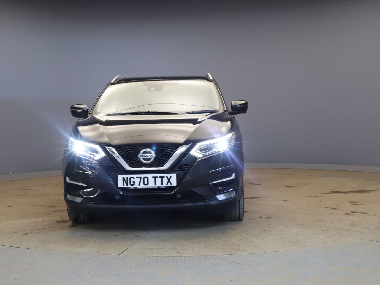 Nissan Qashqai 1.3 DIG-T Tekna — image 2