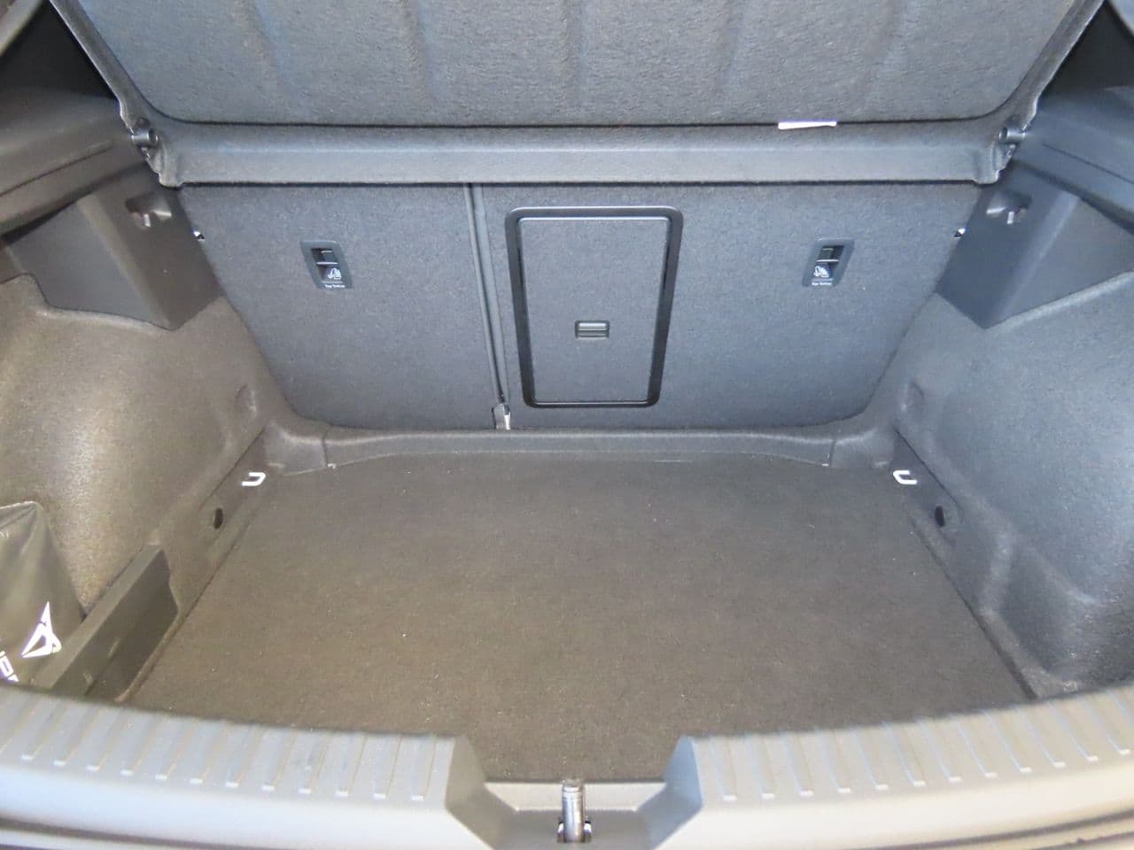Cupra Leon 2.0 TSI VZ2 — image 12