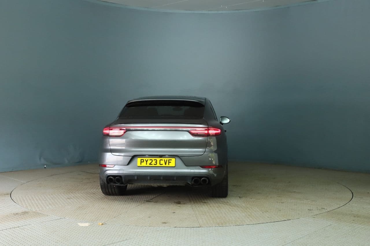 Porsche Cayenne 3.0 V6 E-Hybrid 17.9kWh — image 4