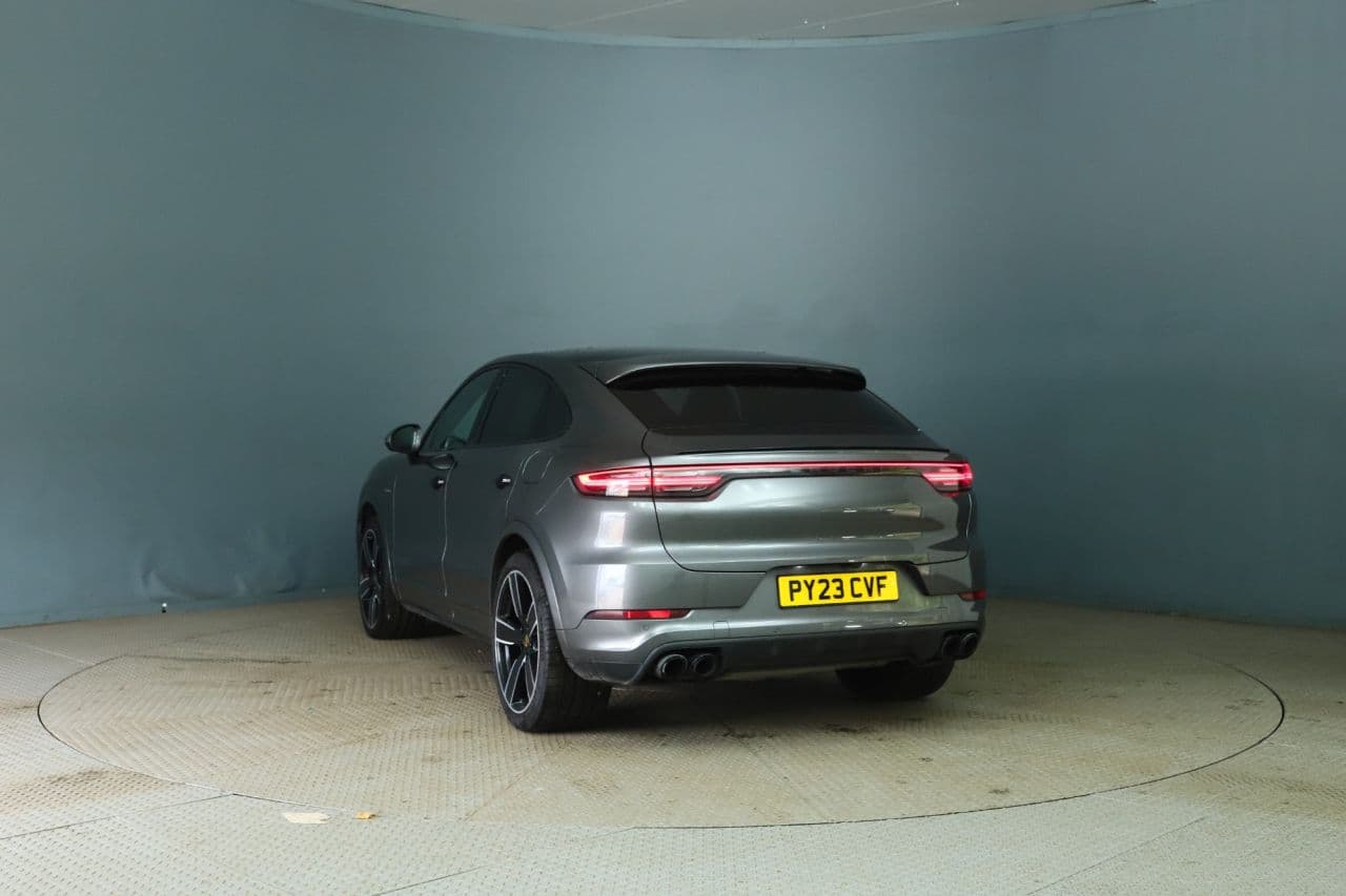 Porsche Cayenne 3.0 V6 E-Hybrid 17.9kWh — image 5