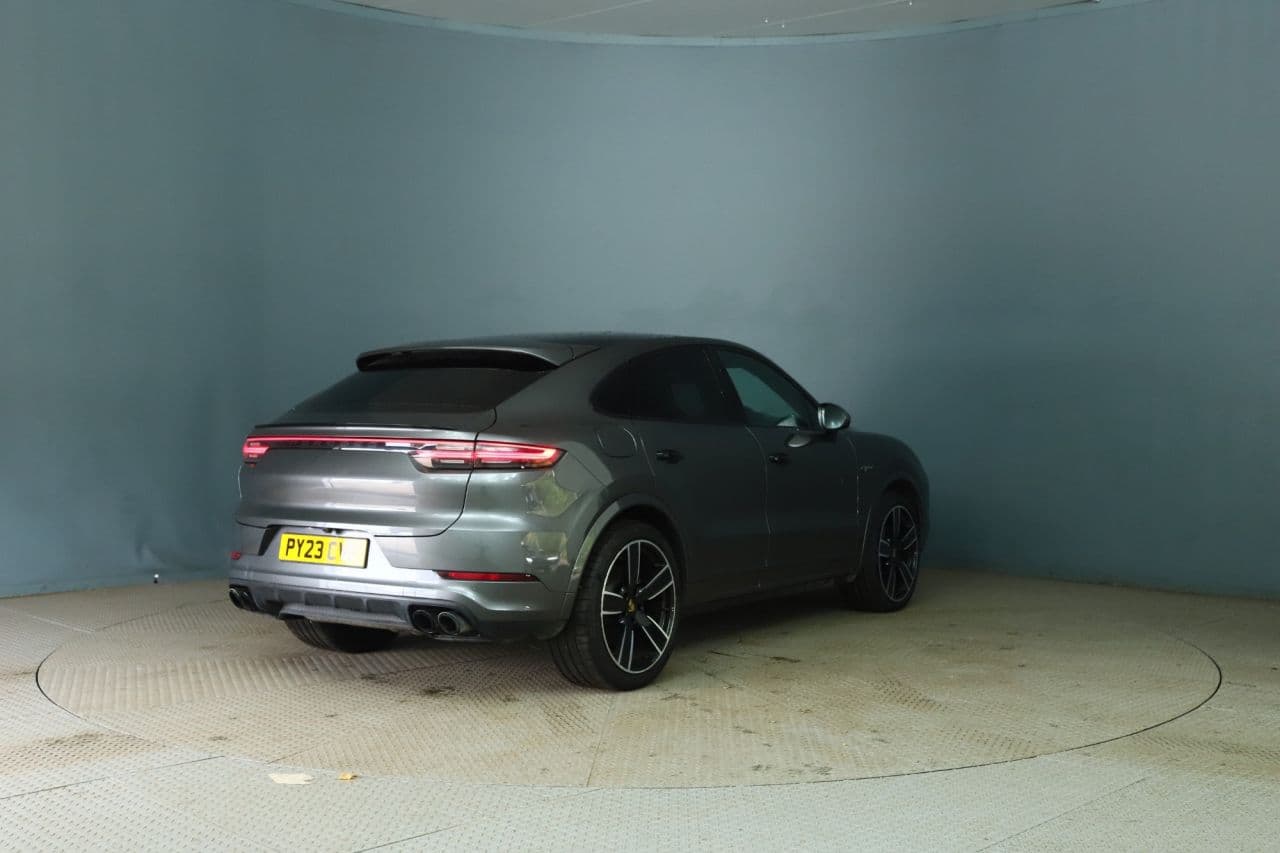 Porsche Cayenne 3.0 V6 E-Hybrid 17.9kWh — image 6