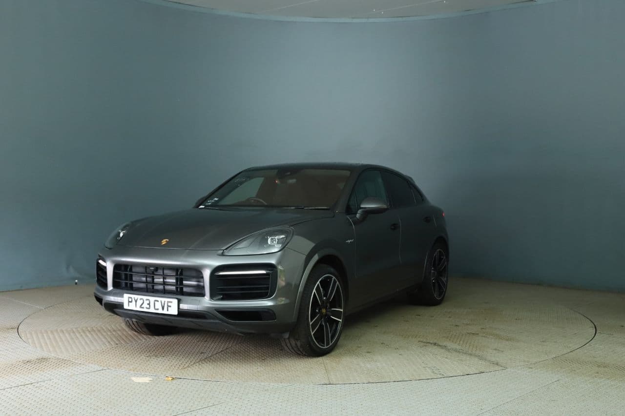 Porsche Cayenne 3.0 V6 E-Hybrid 17.9kWh — image 3