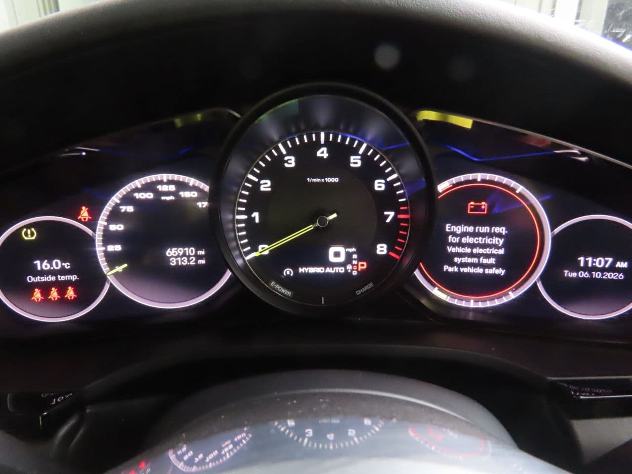 Porsche Cayenne 3.0 V6 E-Hybrid 17.9kWh — image 9