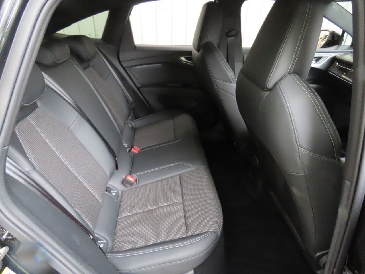Audi Q4 E-Tron 35 S line Sportback — image 11
