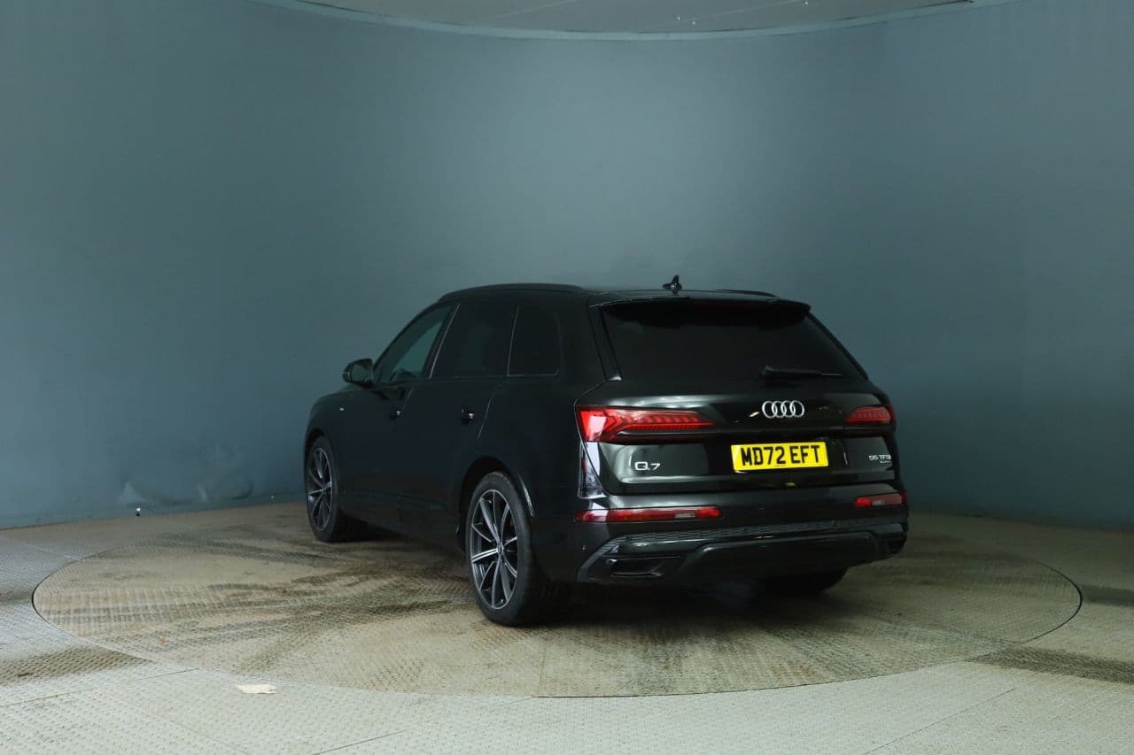 Audi Q7 3.0 TFSI V6 55 Black Edition — image 5