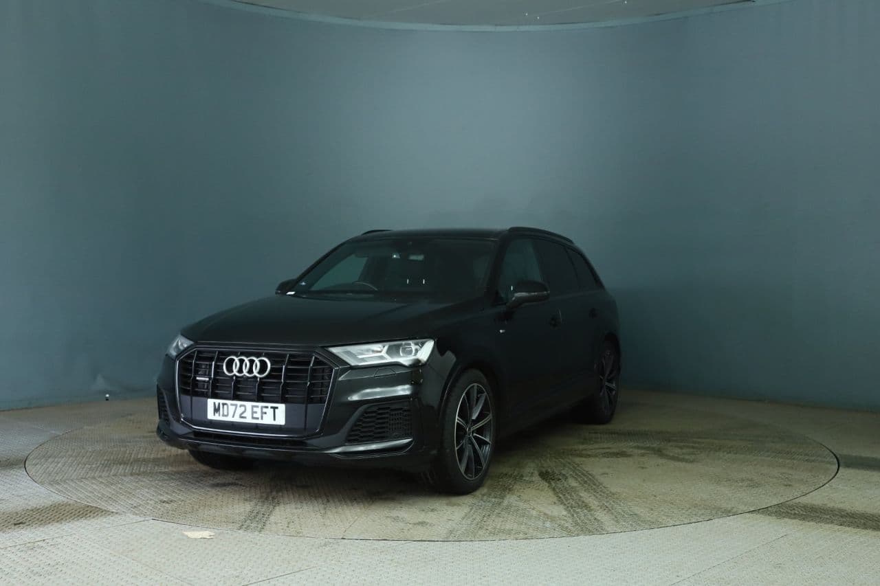 Audi Q7 3.0 TFSI V6 55 Black Edition — image 3