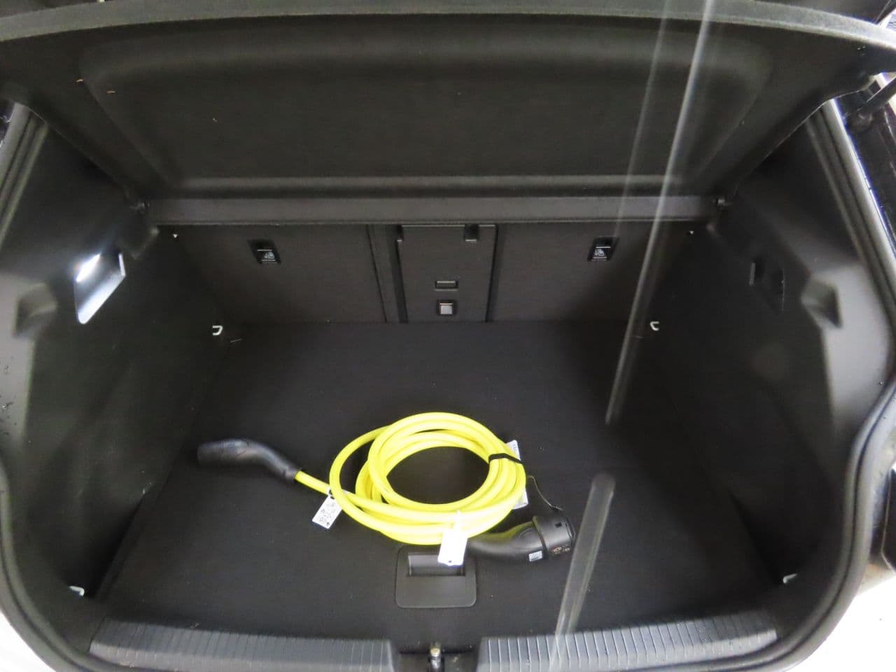 Volkswagen ID.3 Pro S 77kWh Tour — image 12