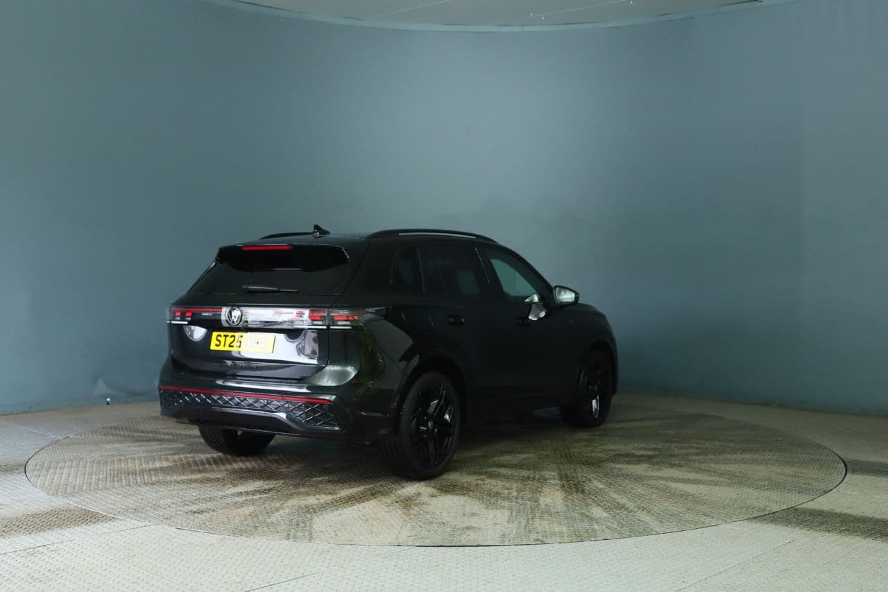 Volkswagen Tiguan 1.5 eTSI MHEV R-Line — image 6