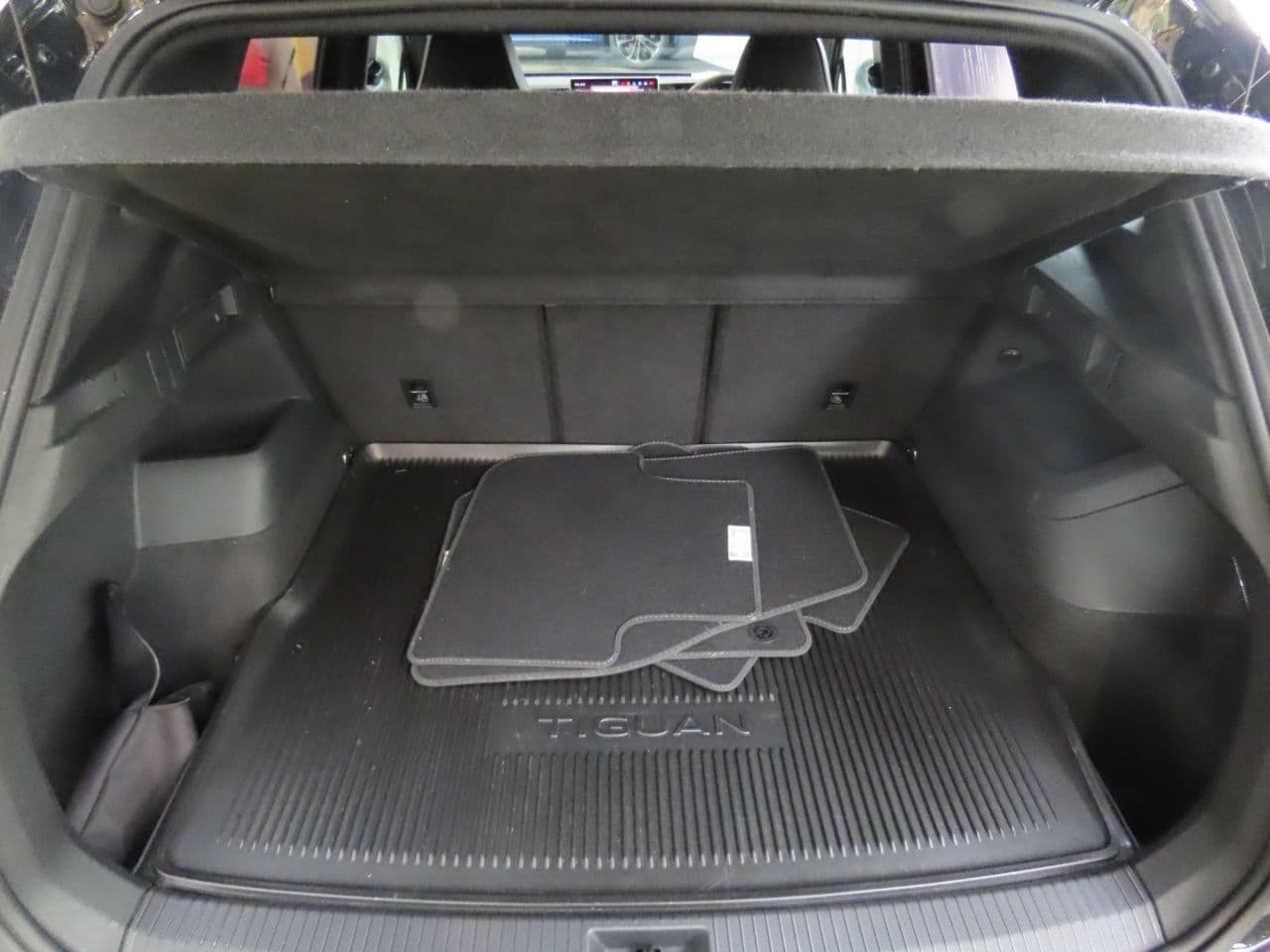 Volkswagen Tiguan 1.5 eTSI MHEV R-Line — image 12
