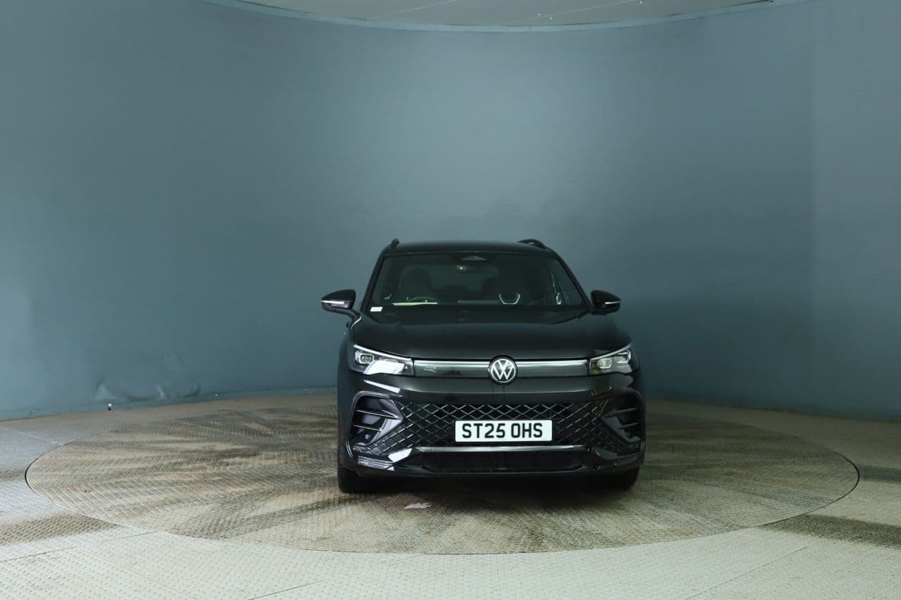 Volkswagen Tiguan 1.5 eTSI MHEV R-Line — image 2