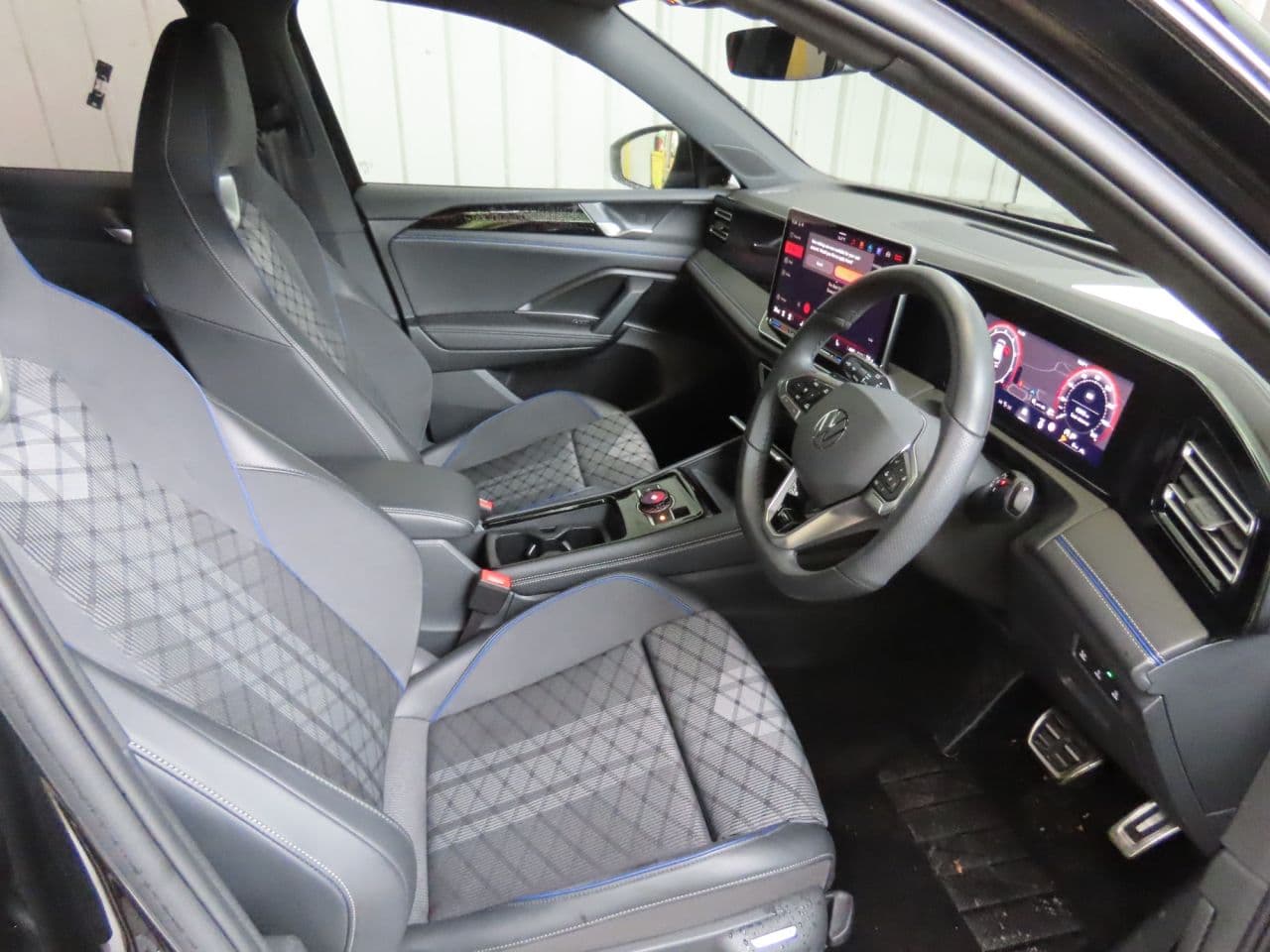 Volkswagen Tiguan 1.5 eTSI MHEV R-Line — image 7