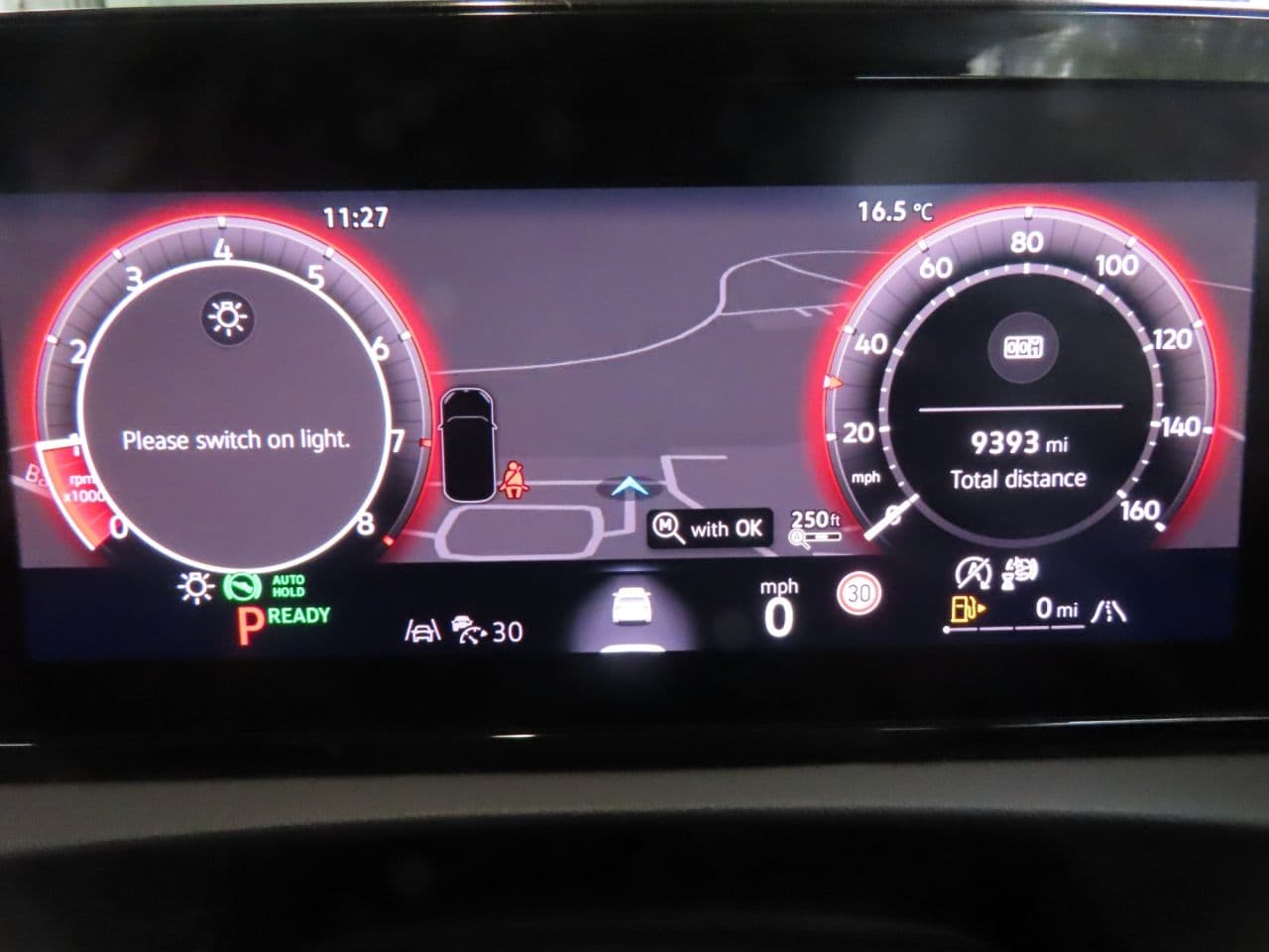 Volkswagen Tiguan 1.5 eTSI MHEV R-Line — image 9