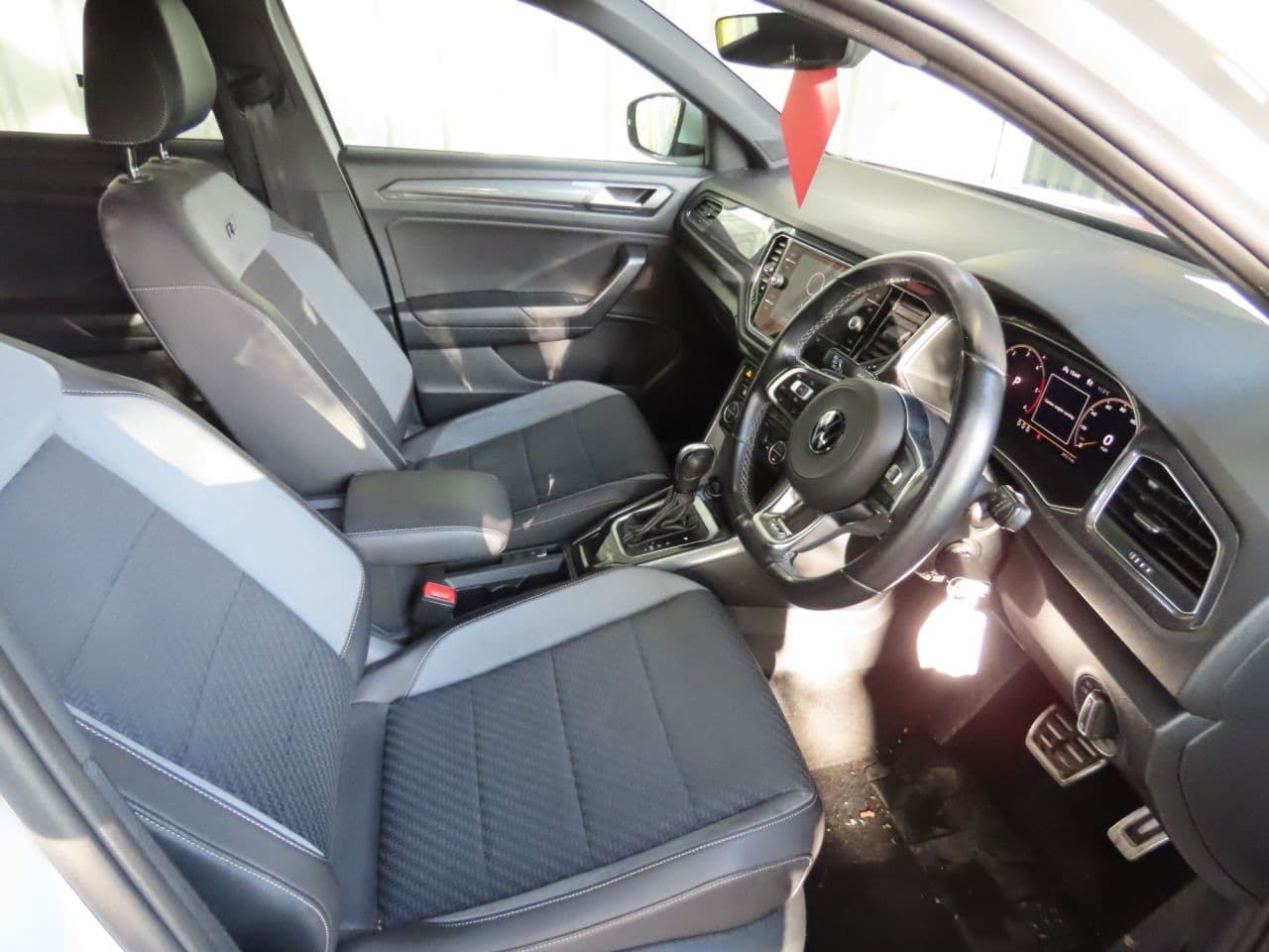 Volkswagen T-Roc 2.0 TDI EVO R-Line — image 7