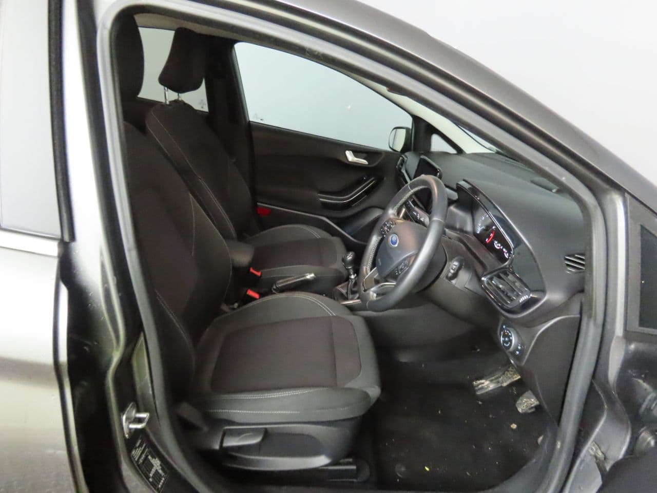 Ford Fiesta 1.0T EcoBoost GPF Titanium — image 7