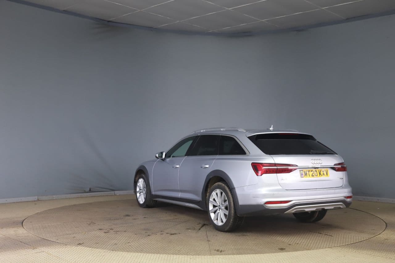 Audi A6 Allroad 3.0 TDI V6 45 Sport — image 4