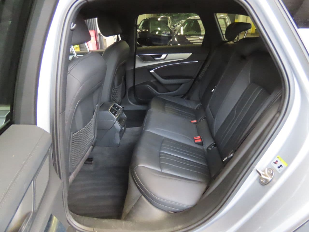 Audi A6 Allroad 3.0 TDI V6 45 Sport — image 10