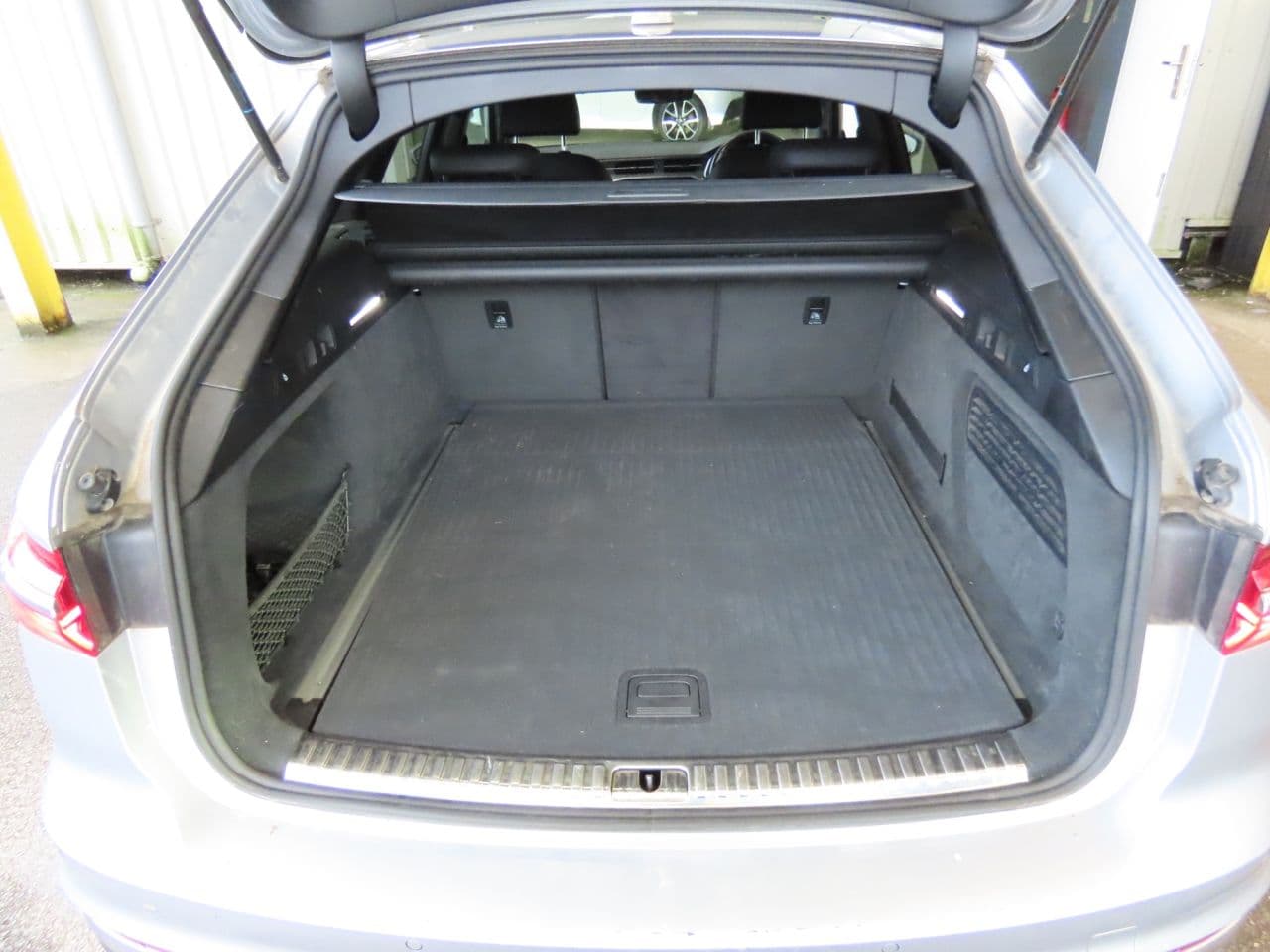 Audi A6 Allroad 3.0 TDI V6 45 Sport — image 12