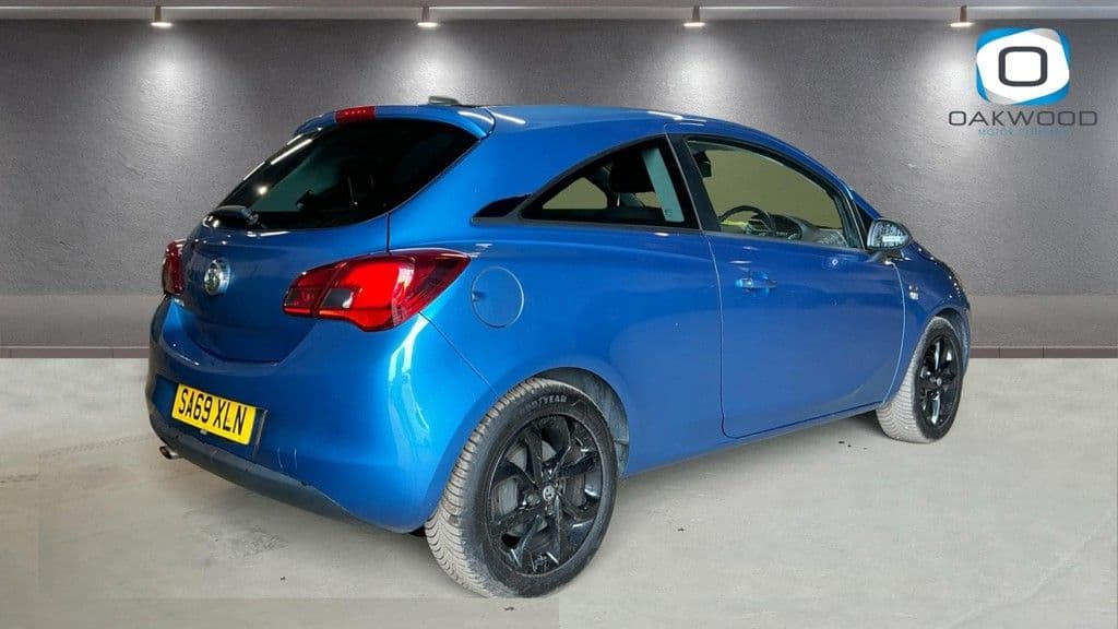 Vauxhall Corsa 1.4i Griffin — image 4