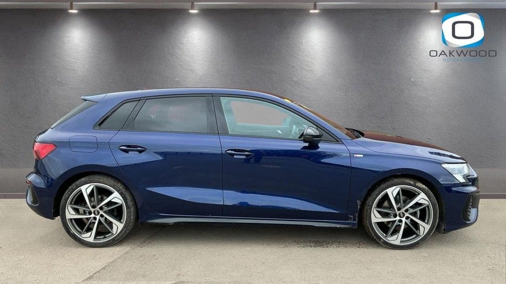 Audi A3 1.5 TFSI 35 Edition 1 Sportback — image 5