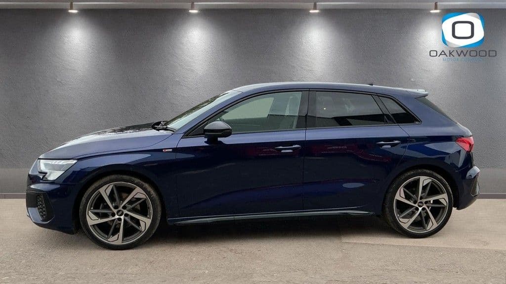 Audi A3 1.5 TFSI 35 Edition 1 Sportback — image 6