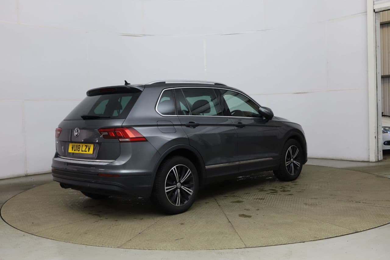 Volkswagen Tiguan 1.4 TSI SE Navigation — image 6