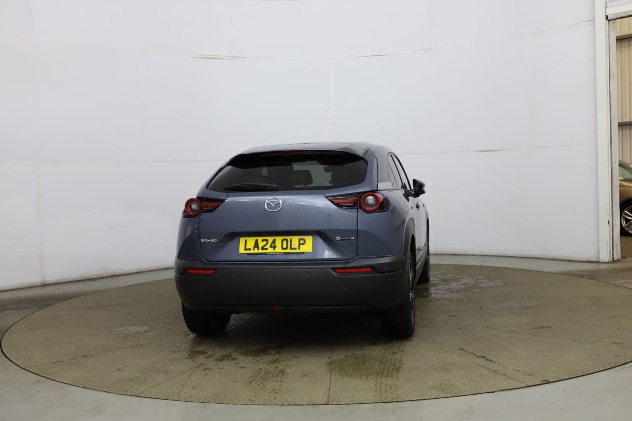 Mazda MX-30 17.8kWh R-EV Makoto — image 4