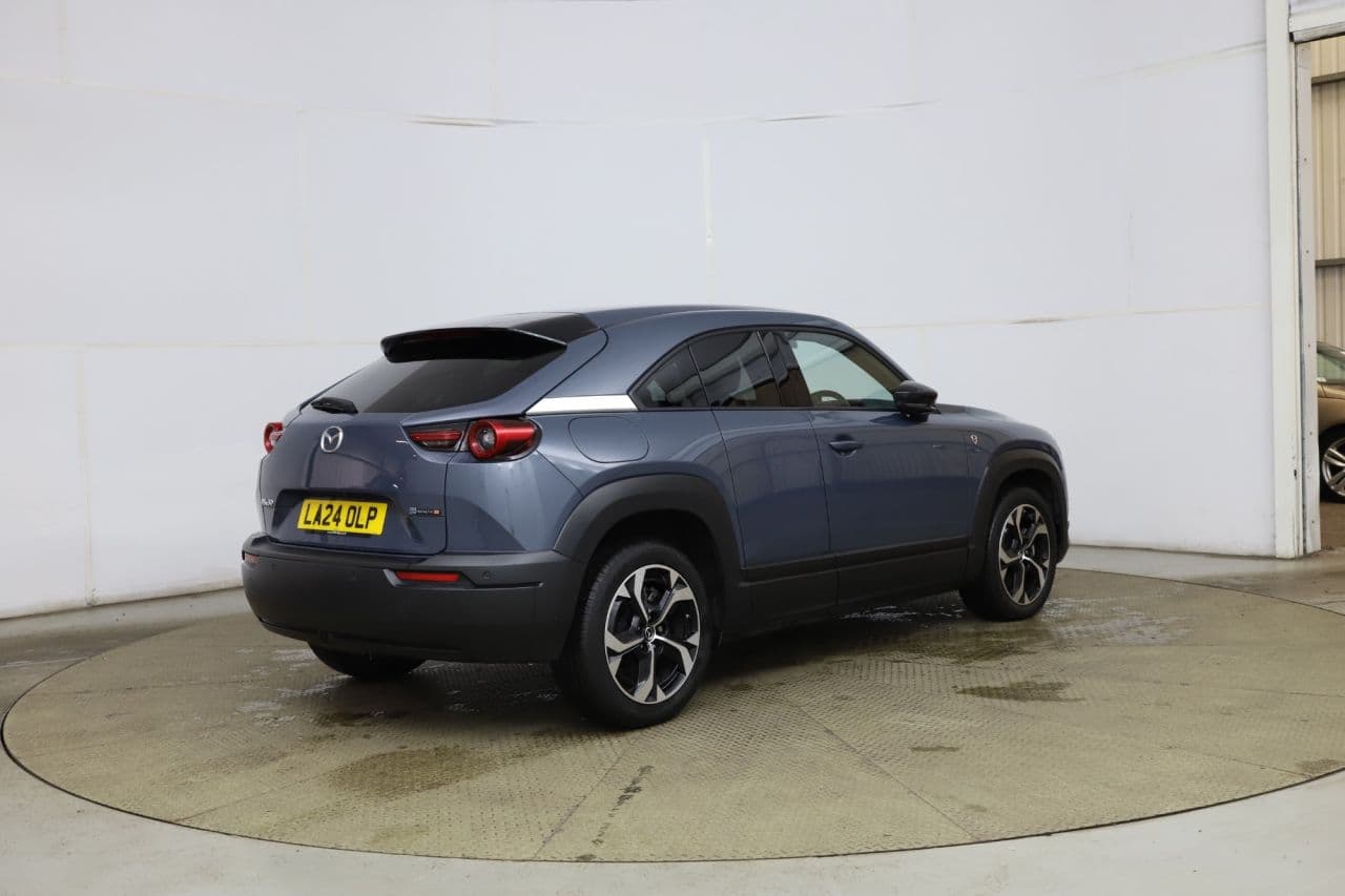 Mazda MX-30 17.8kWh R-EV Makoto — image 6
