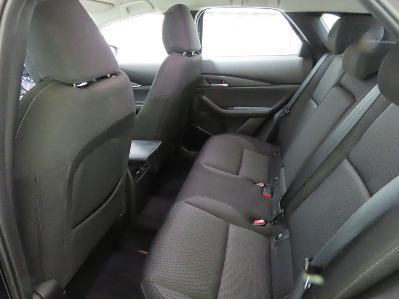 Mazda CX-30 2.0 e-SKYACTIV X MHEV SE-L Lux — image 10