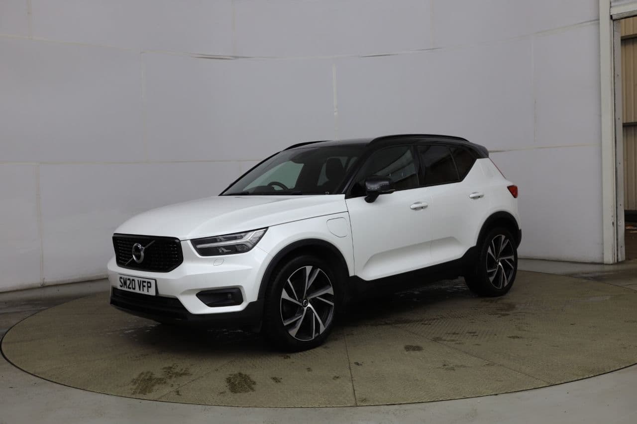 Volvo XC40 1.5h T5 Twin Engine Recharge 10.7kWh R-Design Pro — image 3