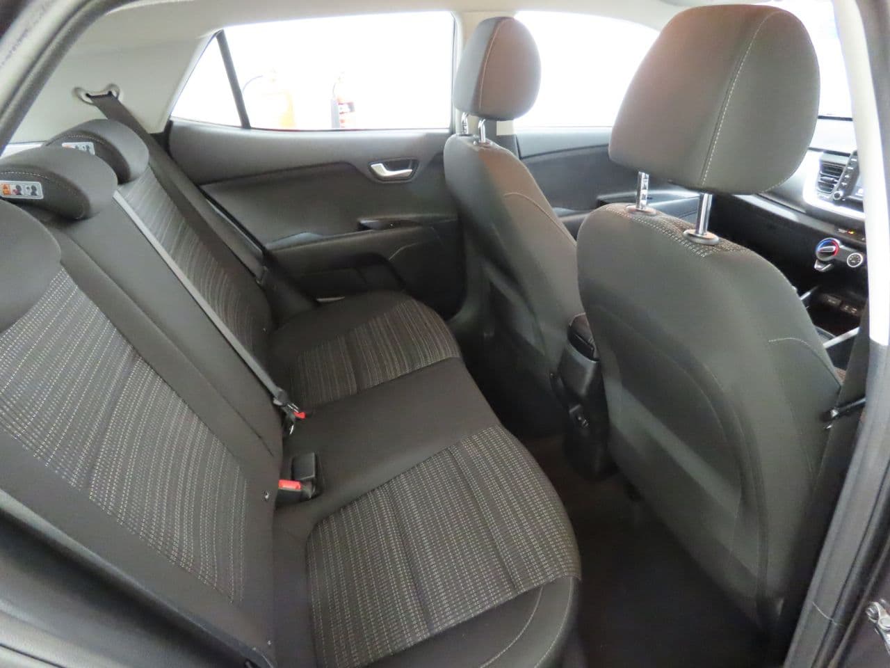 Kia Stonic 1.4 2 — image 11