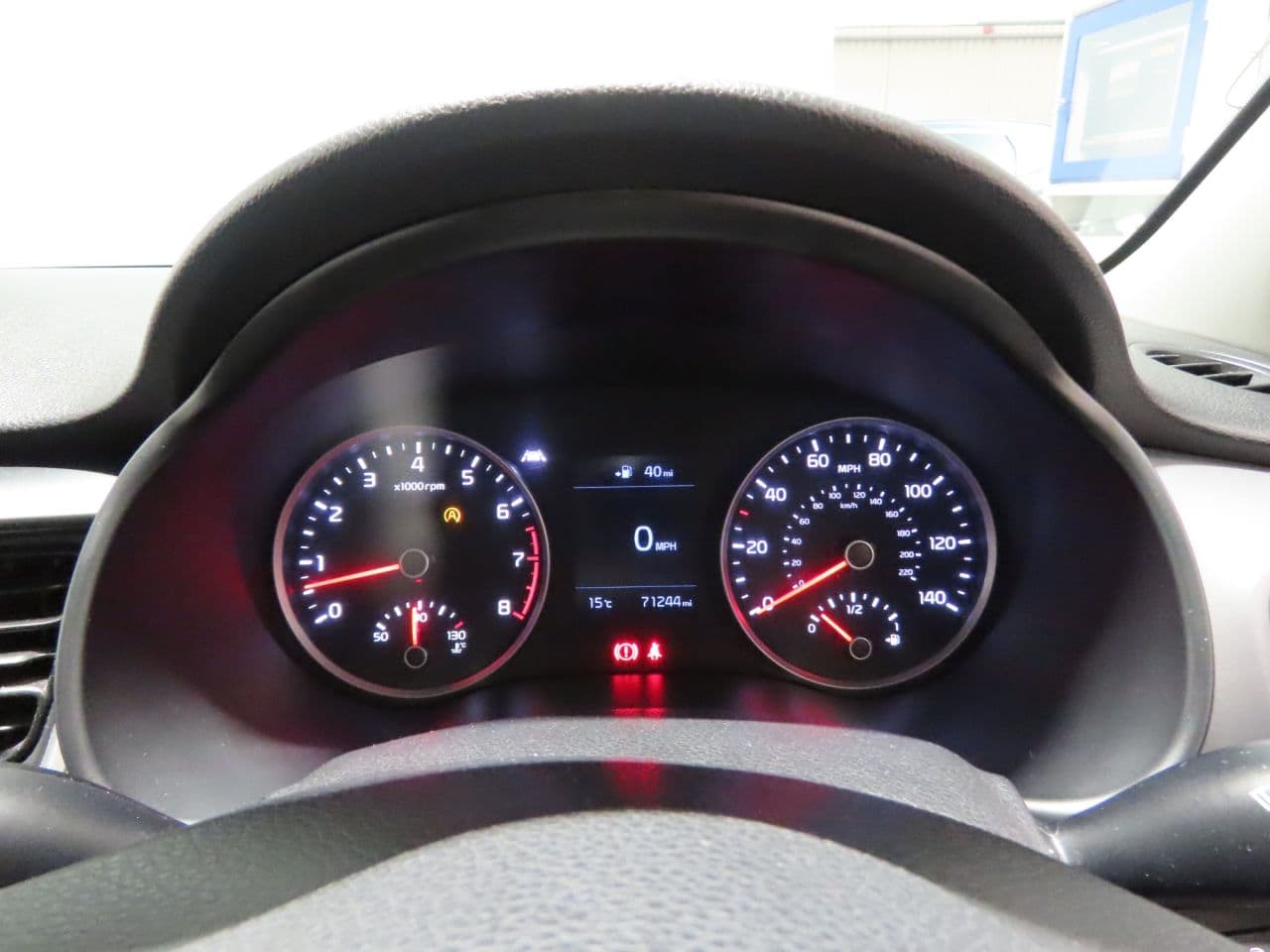 Kia Stonic 1.4 2 — image 9