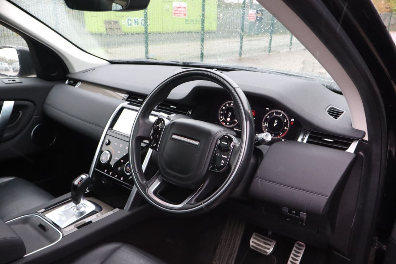 Land Rover Discovery Sport 2.0 P200 MHEV SE — image 5