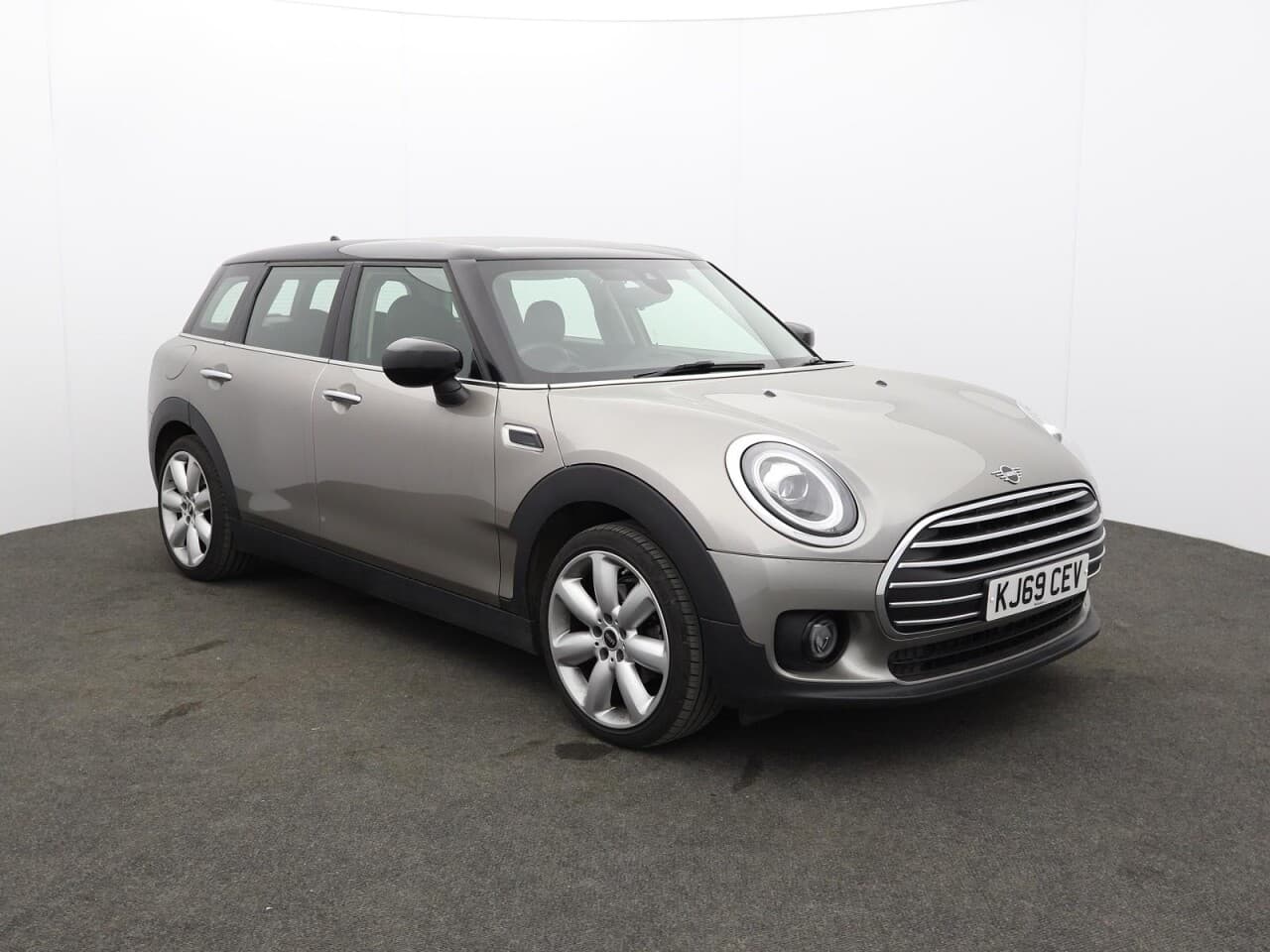 Mini Clubman 1.5 Cooper Exclusive view 1