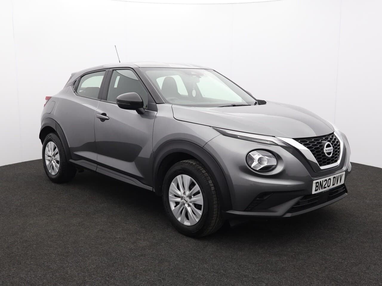 Nissan Juke 1.0 DIG-T Visia view 1