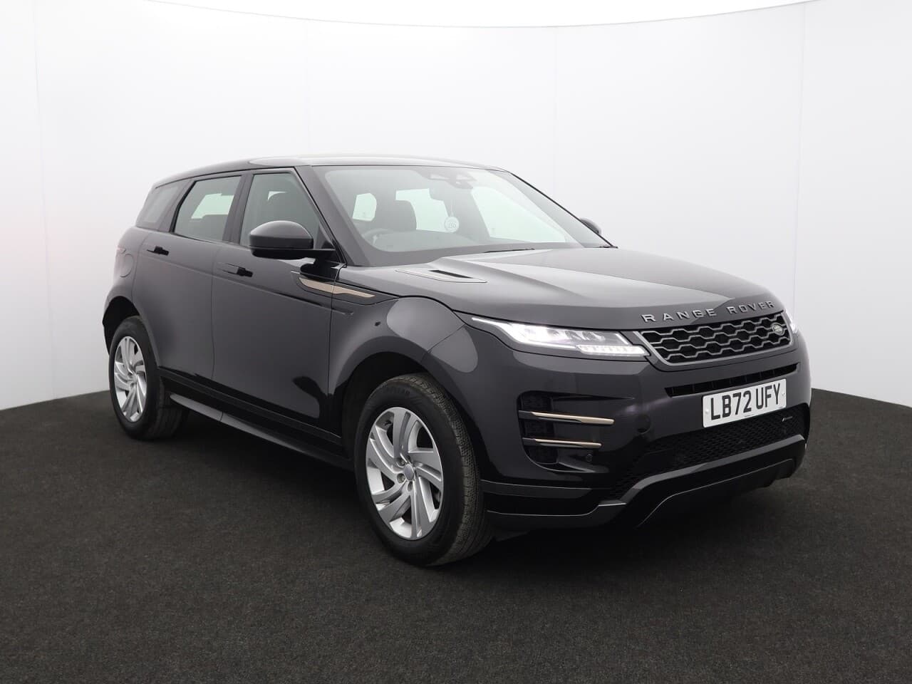 Land Rover Range Rover Evoque 1.5 P300e 12.2kWh R-Dynamic S view 1