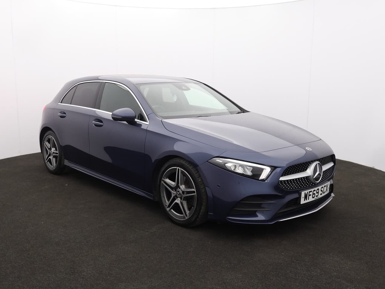 Mercedes-Benz A Class 1.5 A180d AMG Line (Executive) view 1