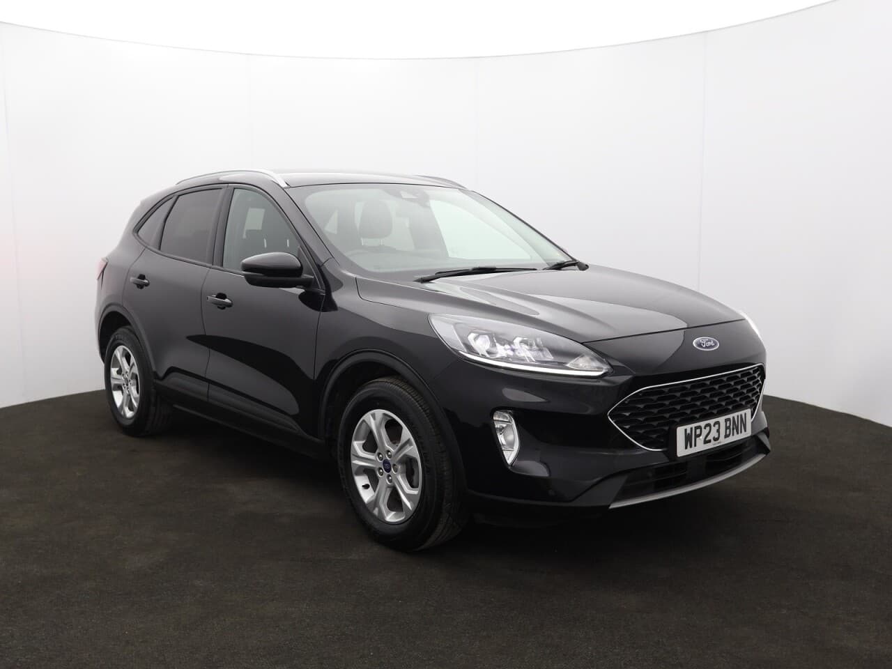 Ford Kuga 1.5T EcoBoost Zetec view 1