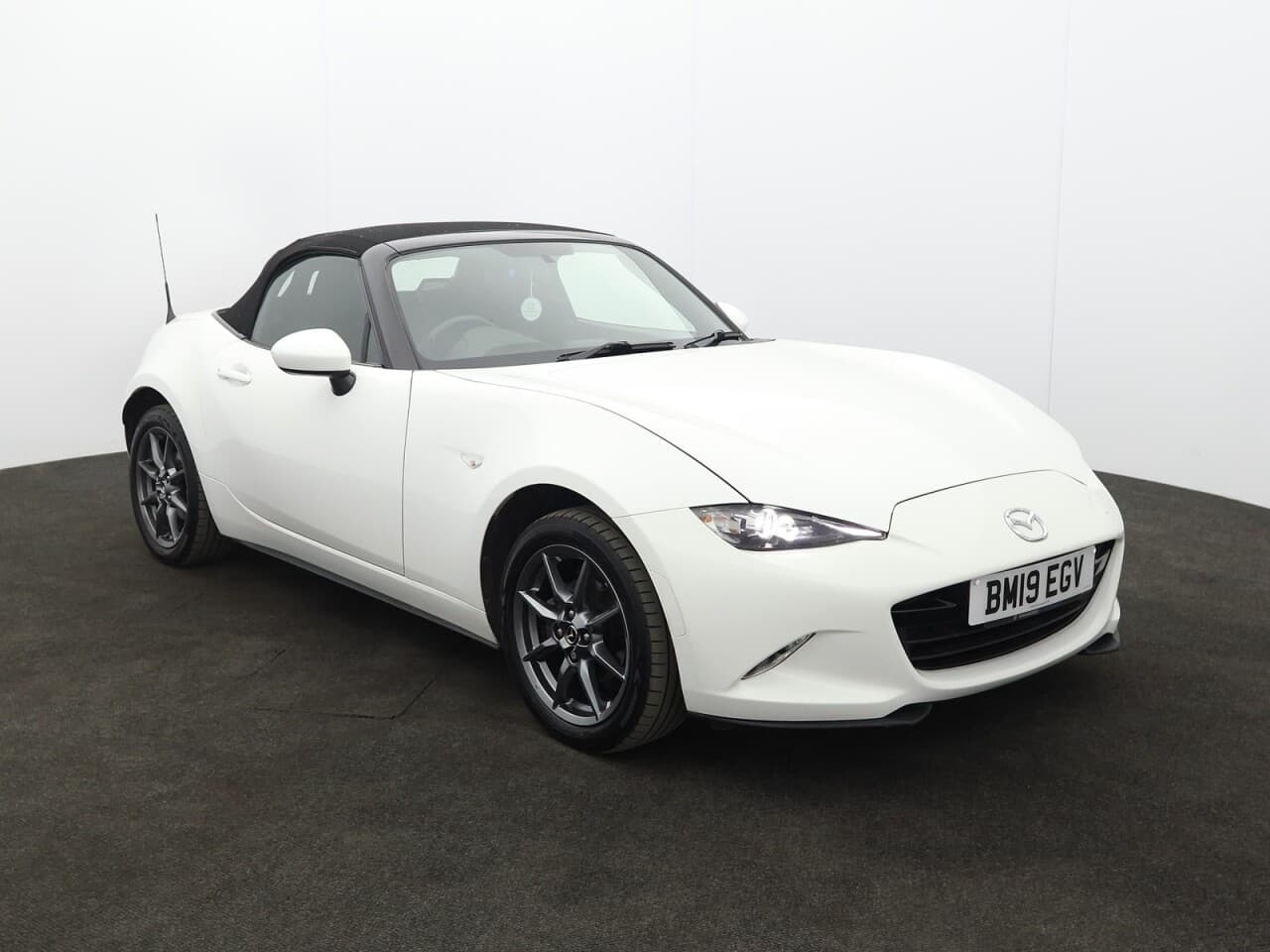 Mazda MX-5 1.5 SKYACTIV-G SE+ view 1
