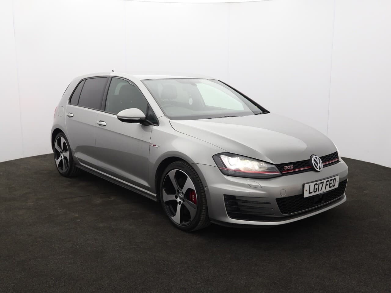 Volkswagen Golf 2.0 TSI BlueMotion Tech GTI Performance