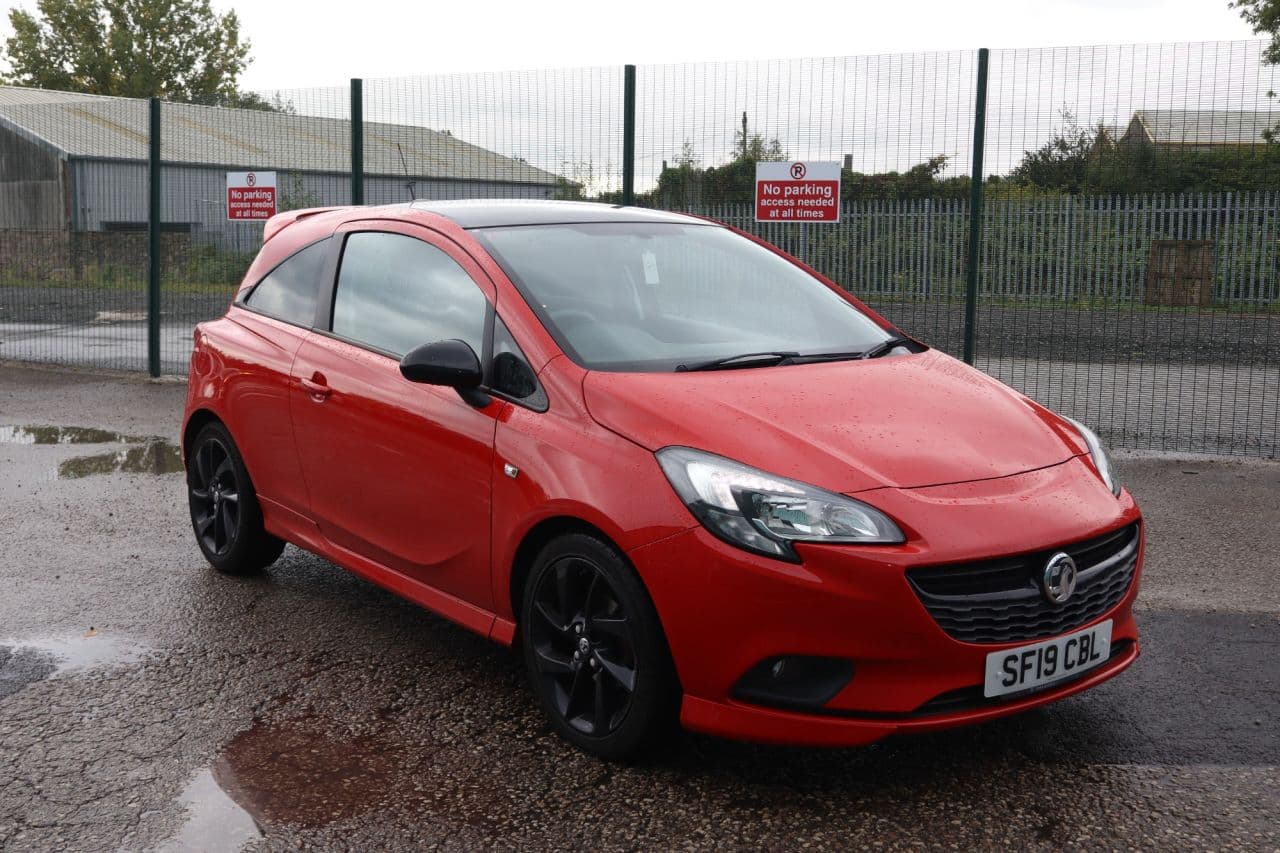 Vauxhall Corsa 1.4i ecoTEC SRi VX Line Nav Black view 1