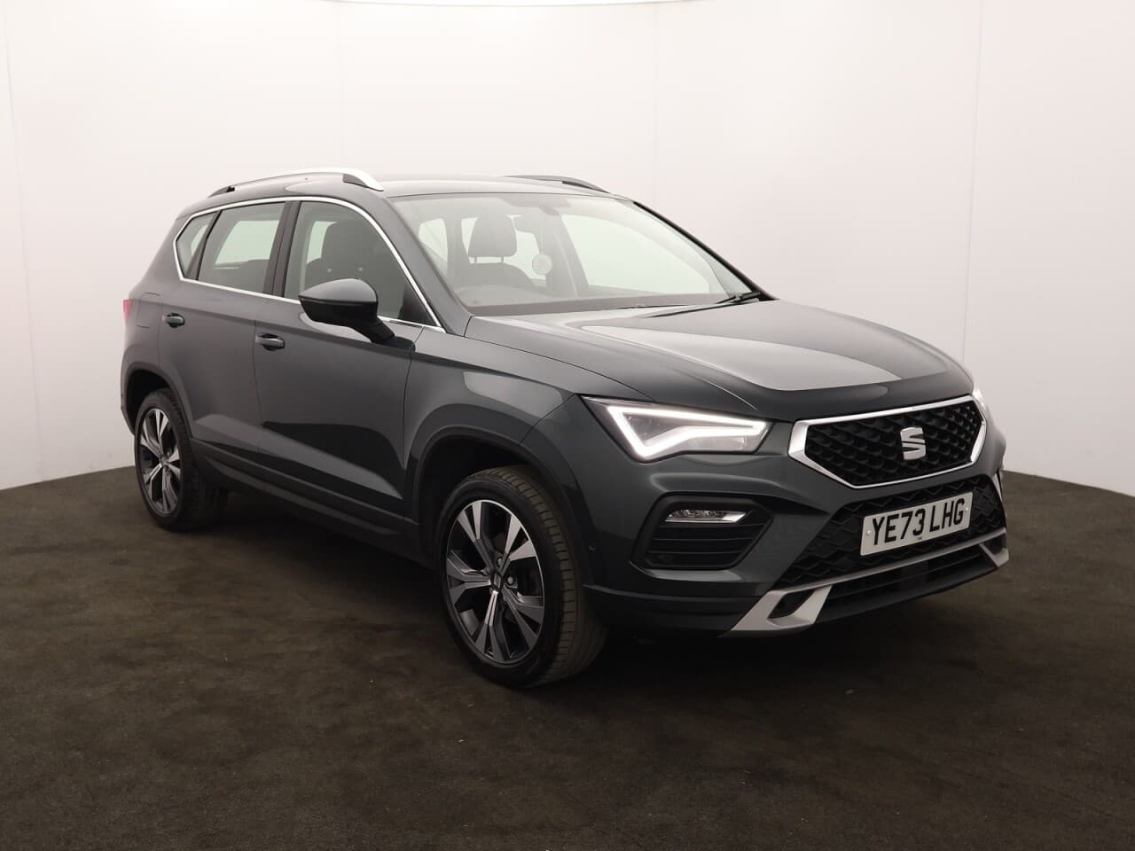 Seat Ateca 1.0 TSI SE Technology view 1