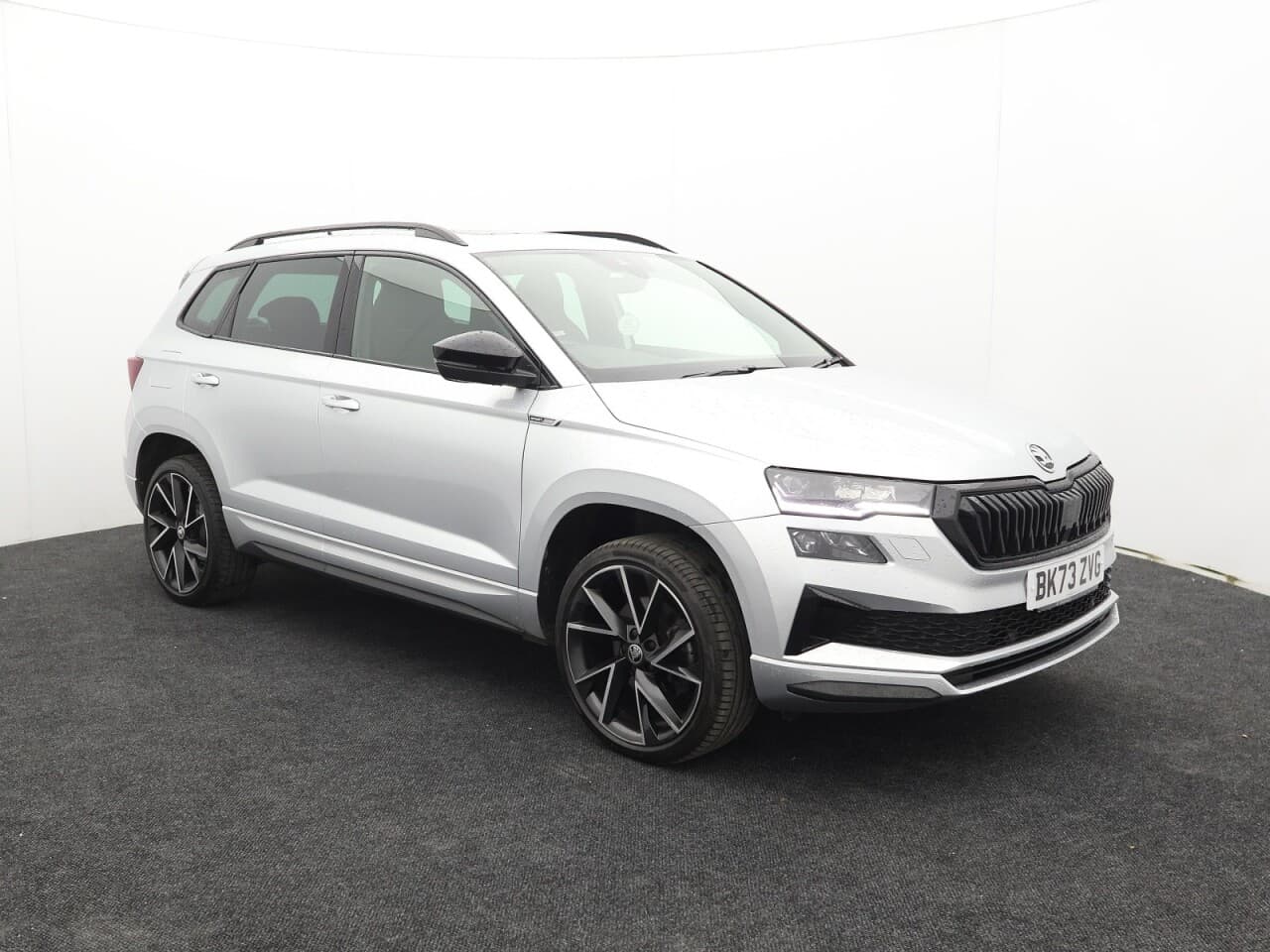 Skoda Karoq 1.5 TSI ACT SportLine view 1